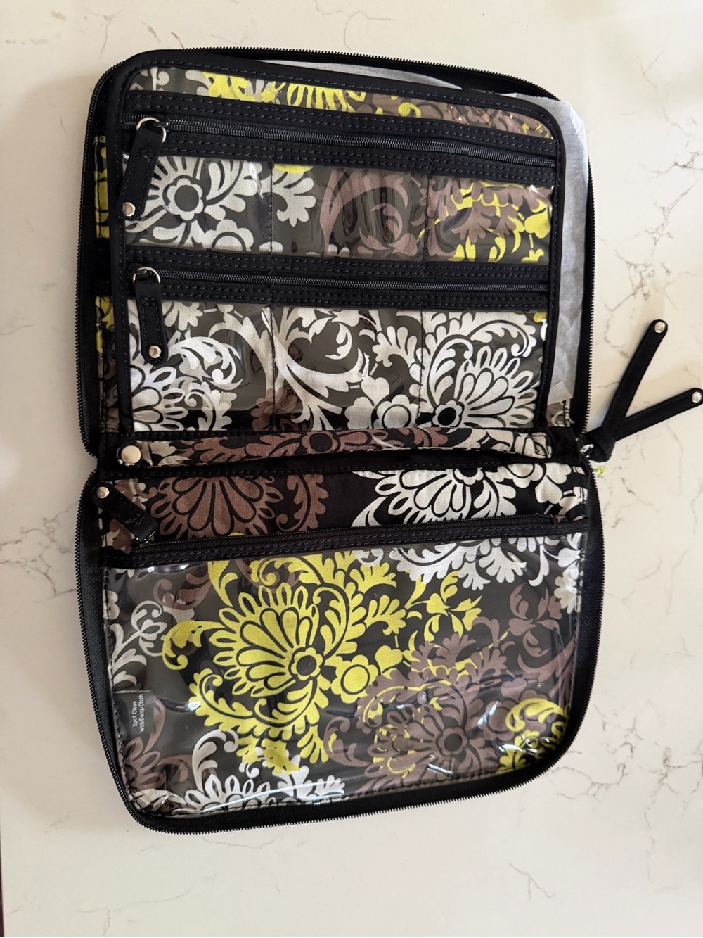NWT Vera Bradley Black Quilted Jewelry Book - Picture 5 of 5